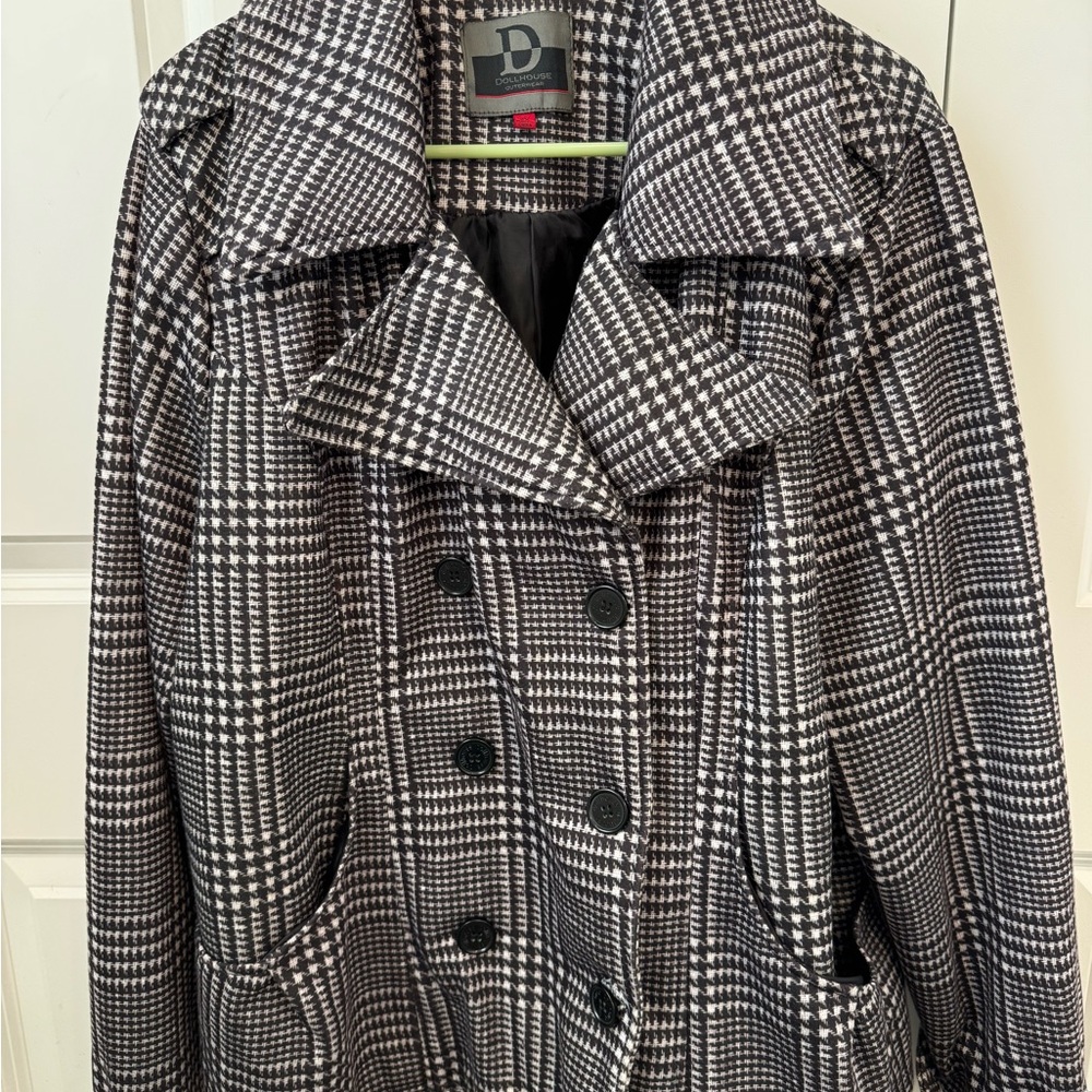 Dollhouse Black and White Houndstooth Pea Coat